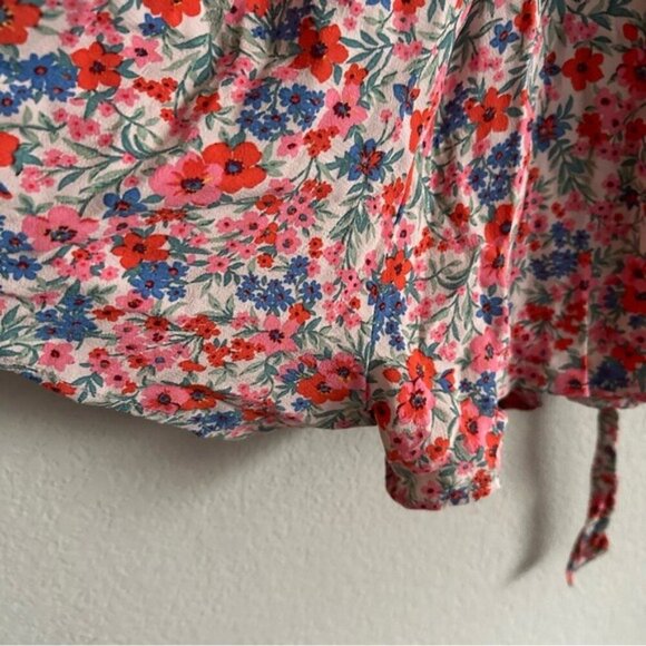 American Eagle Floral Surplice Romper Keyhole Back Size Large Petite NWT - Picture 10 of 13
